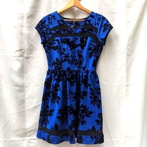 Trixxi dress